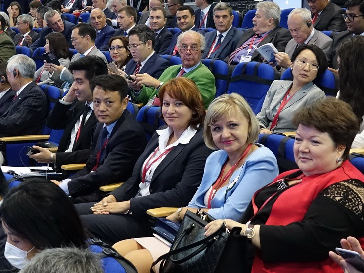 Председатель Думы города Владивостока Елена Новицкая приняла участие в ВЭФ