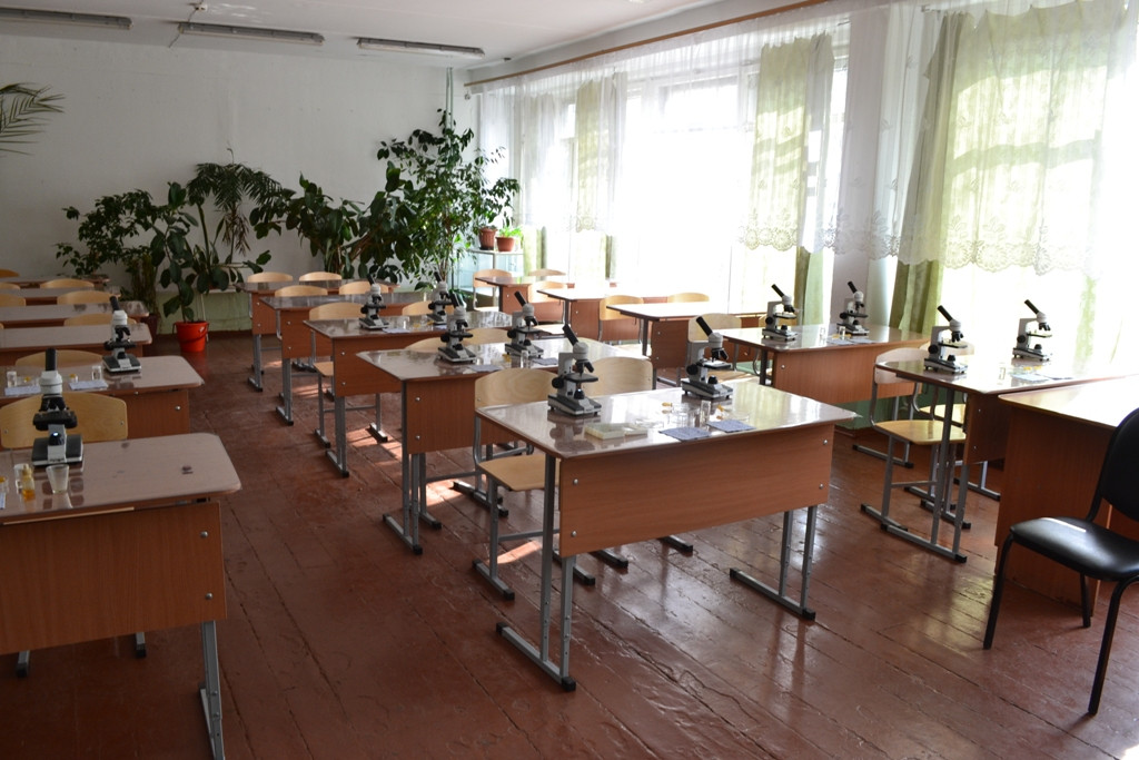 В Большом Камне эвакуировали школу