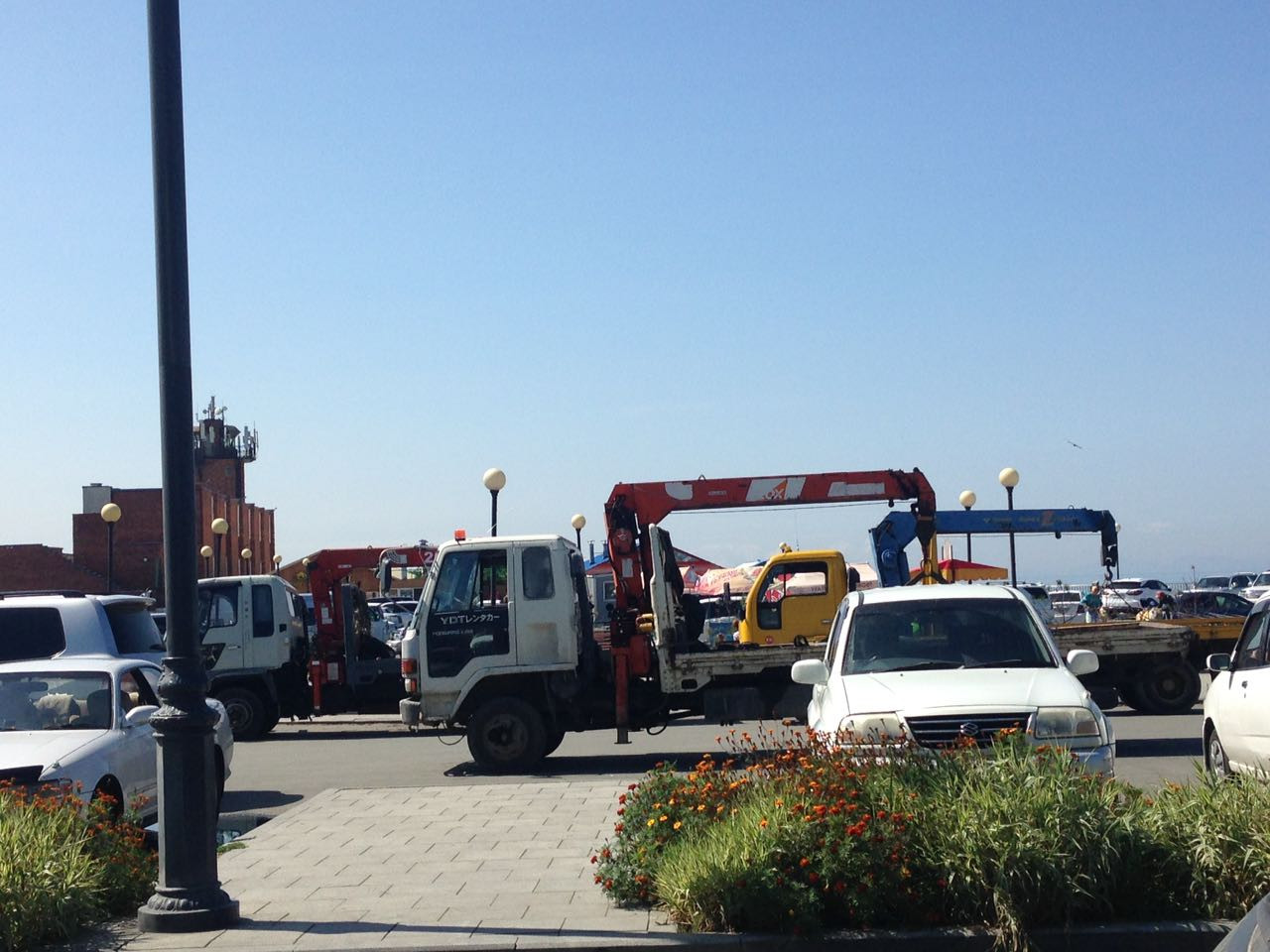 Автомобильная «зачистка» началась на набережной во Владивостоке (фото)
