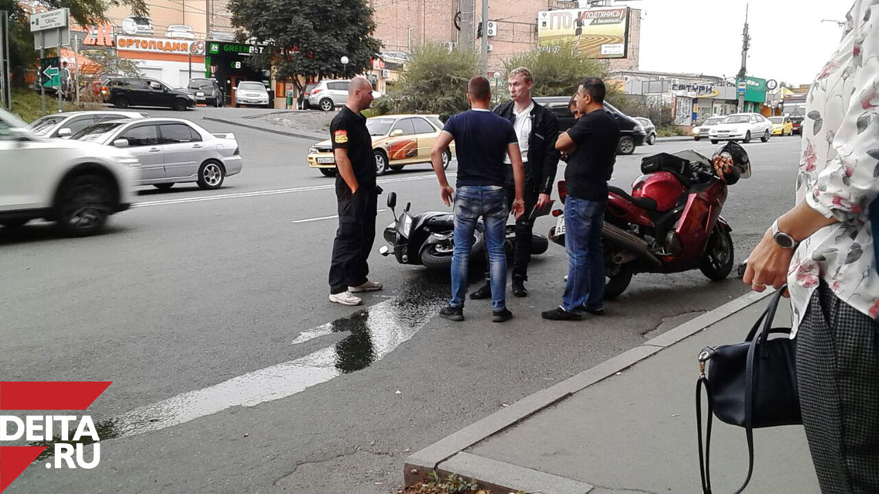 Странное ДТП с участием мотоциклиста произошло во Владивостоке (фото)