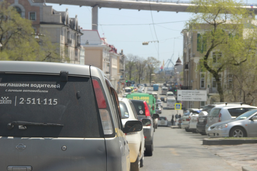 Алкоголь и гравитация повредили автомобиль во Владивостоке