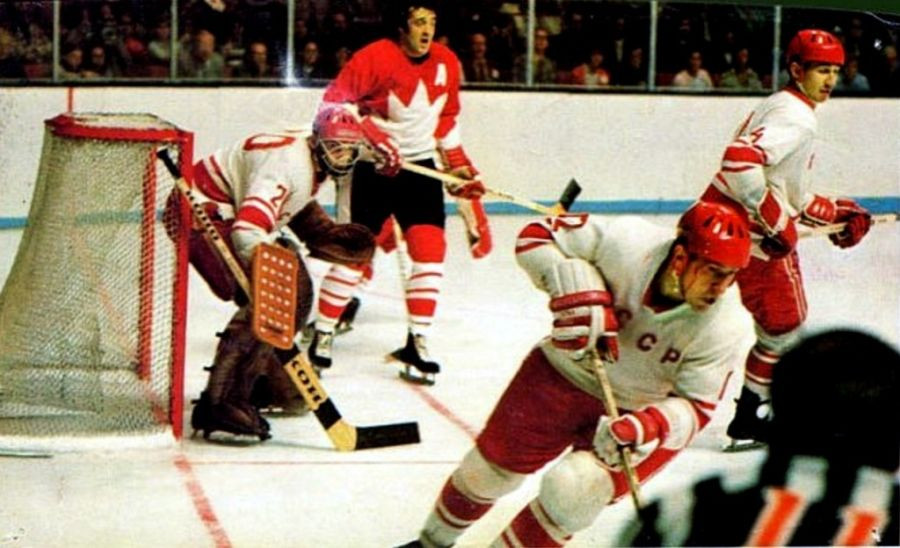 Путин принимает участников легендарной хоккейной серии СССР - Канада