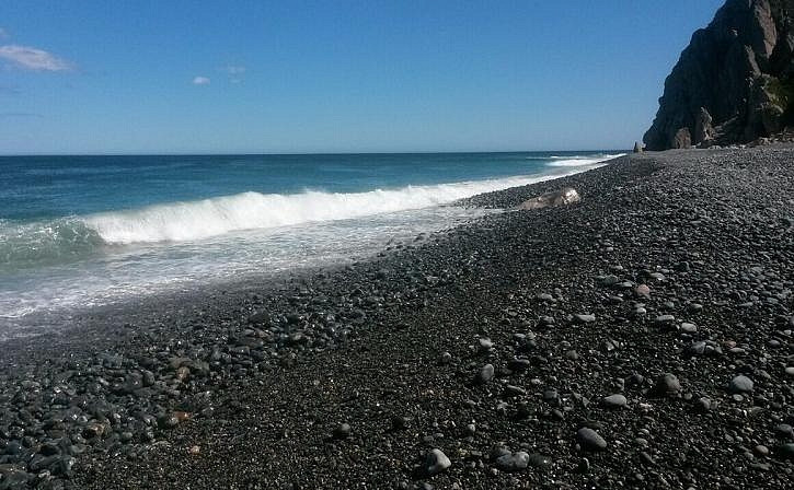 Пропавший в морской пучине приморец до сих пор не найден