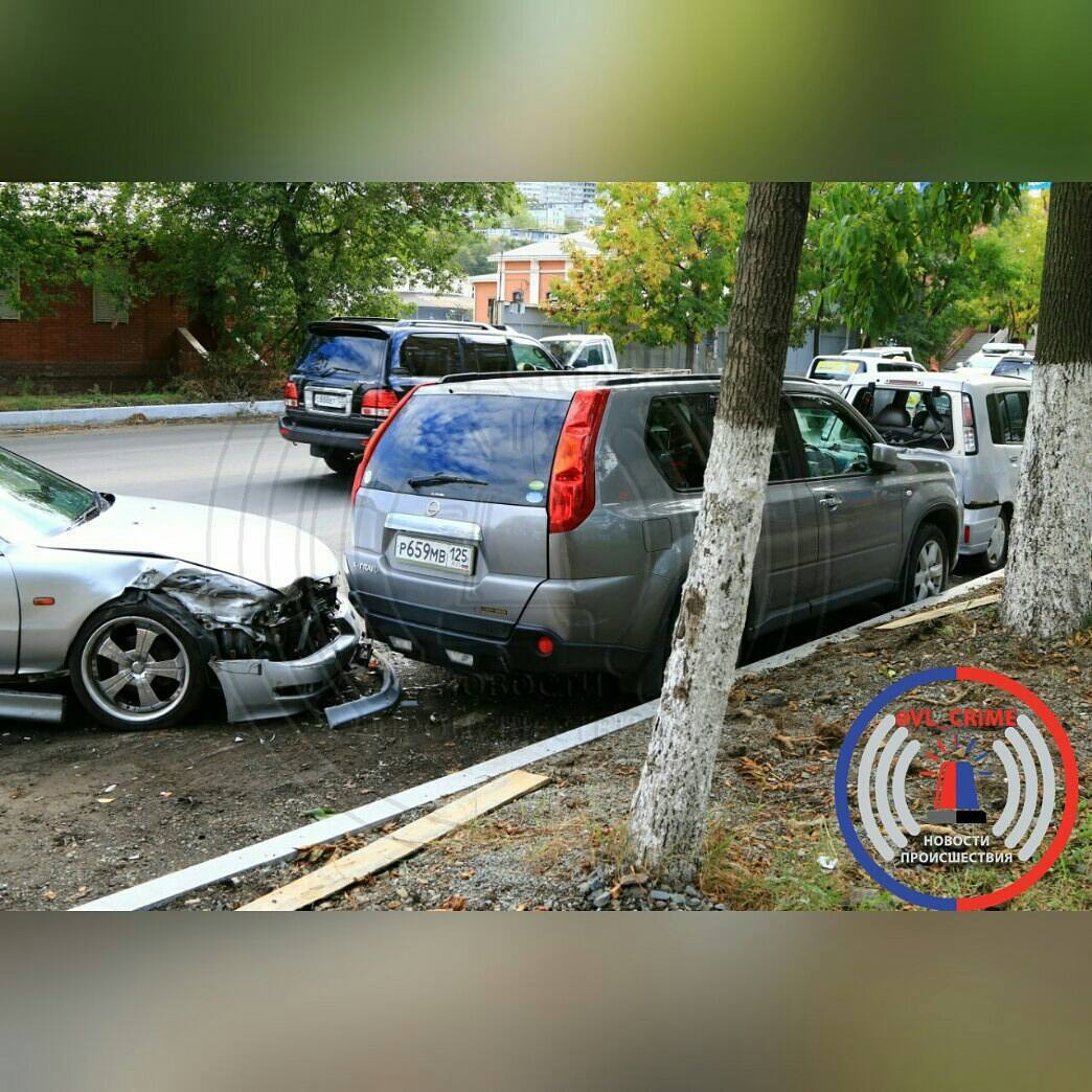 Массовое ДТП нарушило движение во Владивостоке (фото)