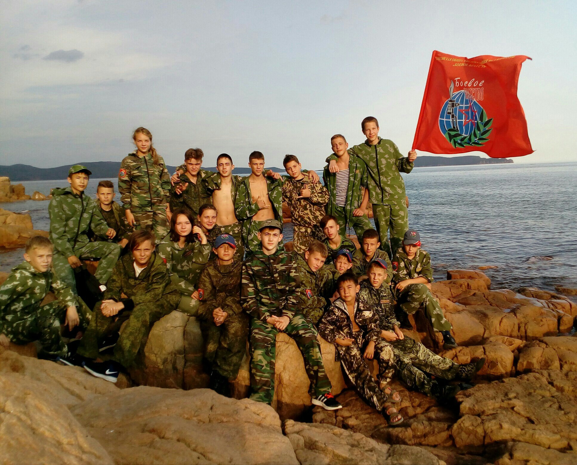 Приморские дети все лето учились защищать отечество (фото)