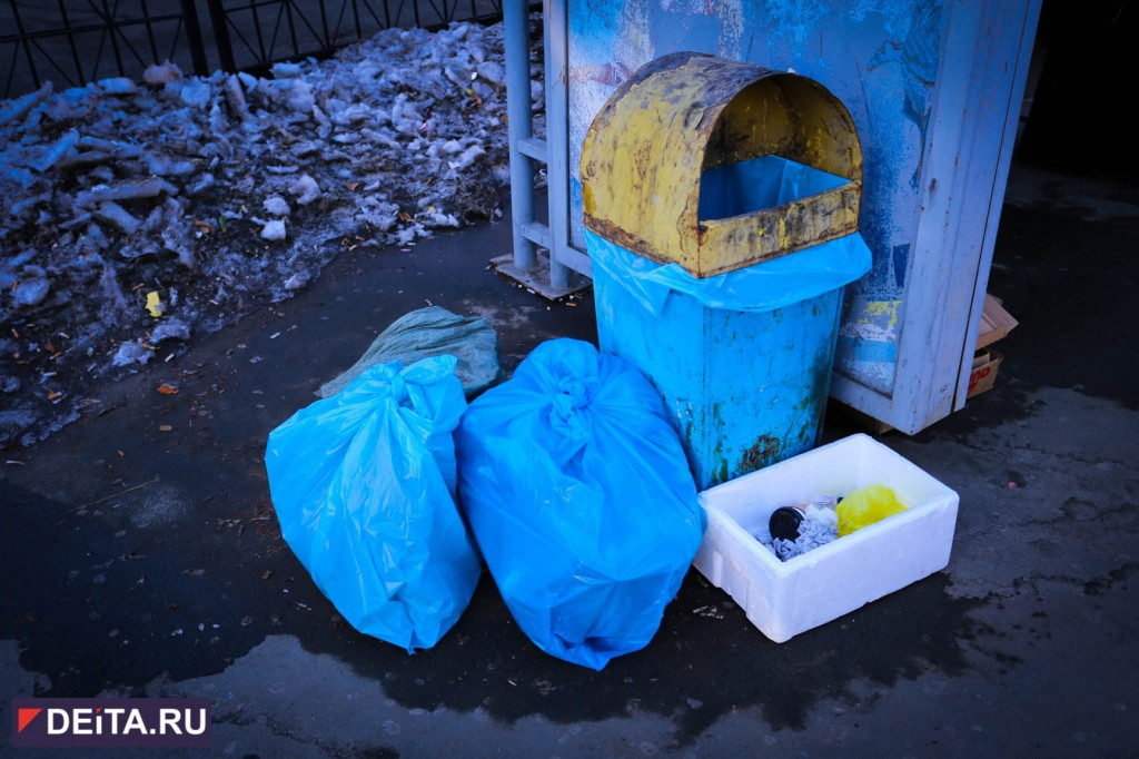 «За реки в ответе» – прокуратура сообщила кто разгребет горы мусора вблизи рек Владивостока