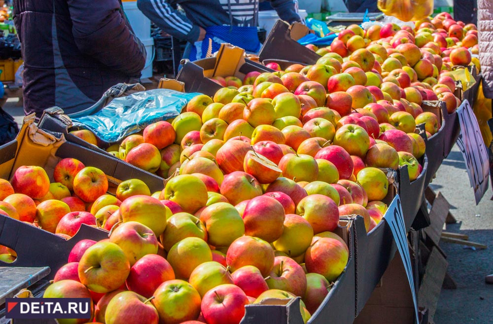 Китайцы запустили в Приморье отраву в фруктах