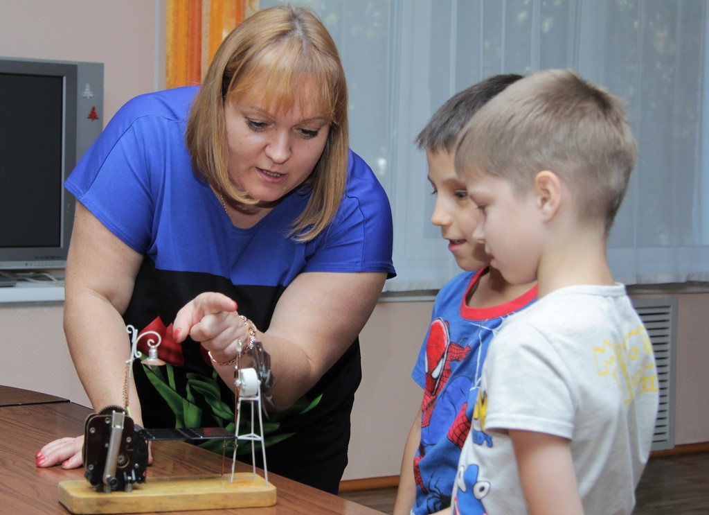 Энергетики ЕАО напомнили воспитанникам детского дома об энергосбережении