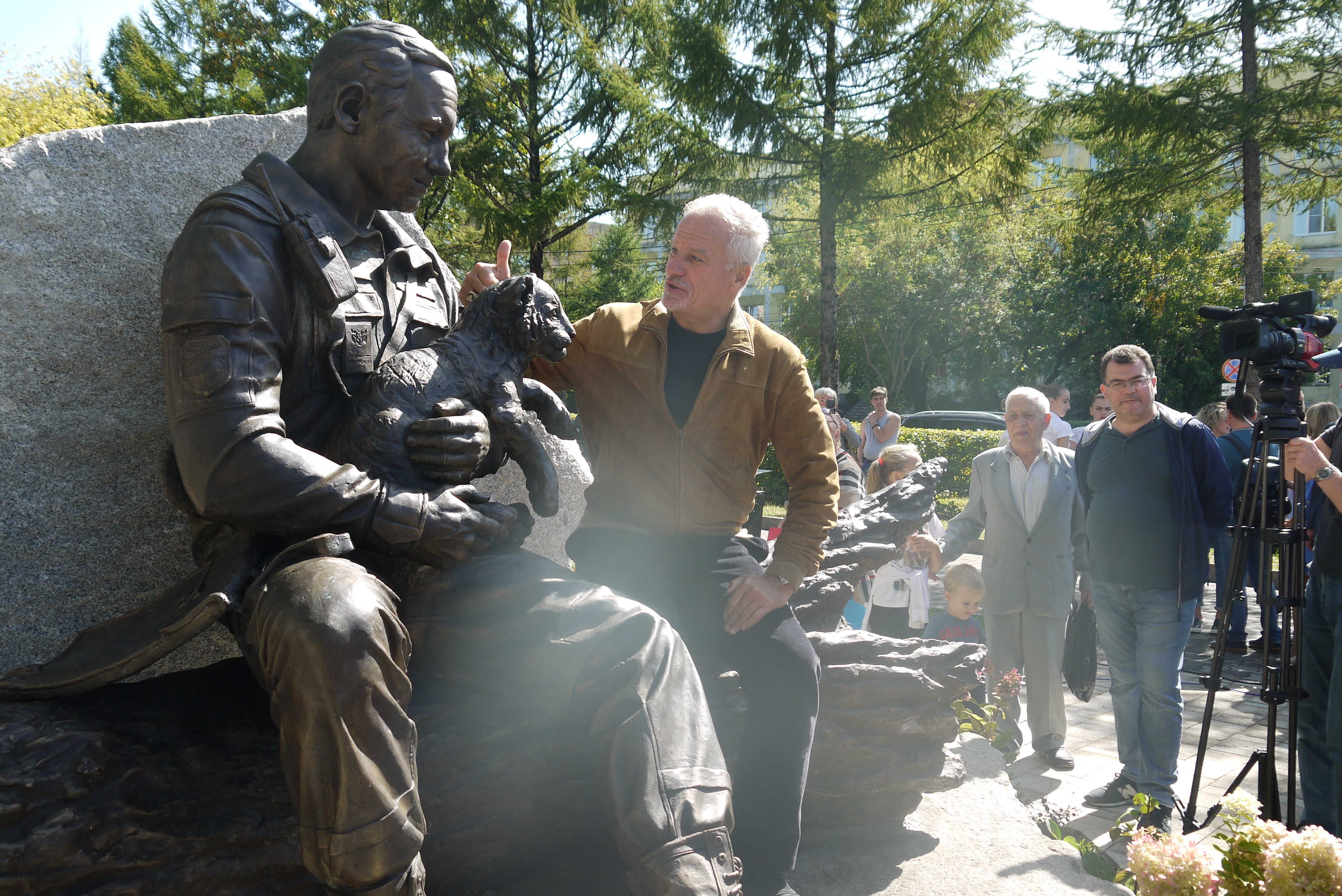 Самый "тигриный" город Дальнего Востока воздвиг необычный памятник (фото)