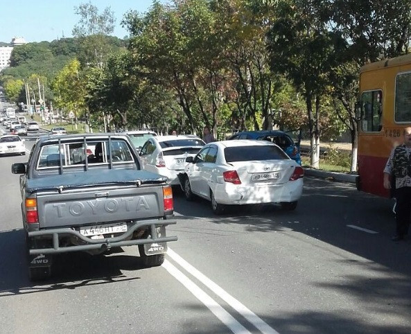 Массовое ДТП в Приморье с участием пассажирского автобуса (видео)