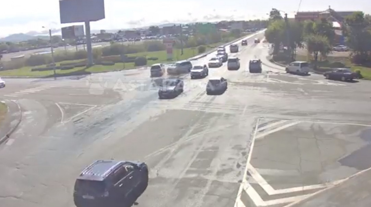 Классическая авария произошла в Приморье (видео)