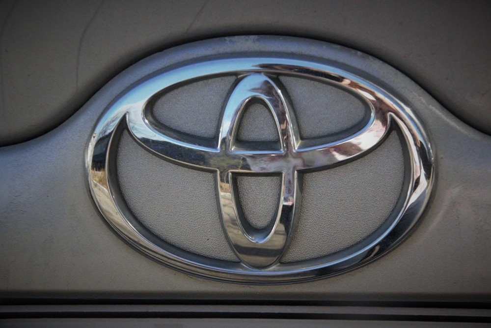 Беспилотник Toyota оснащен двумя рулями