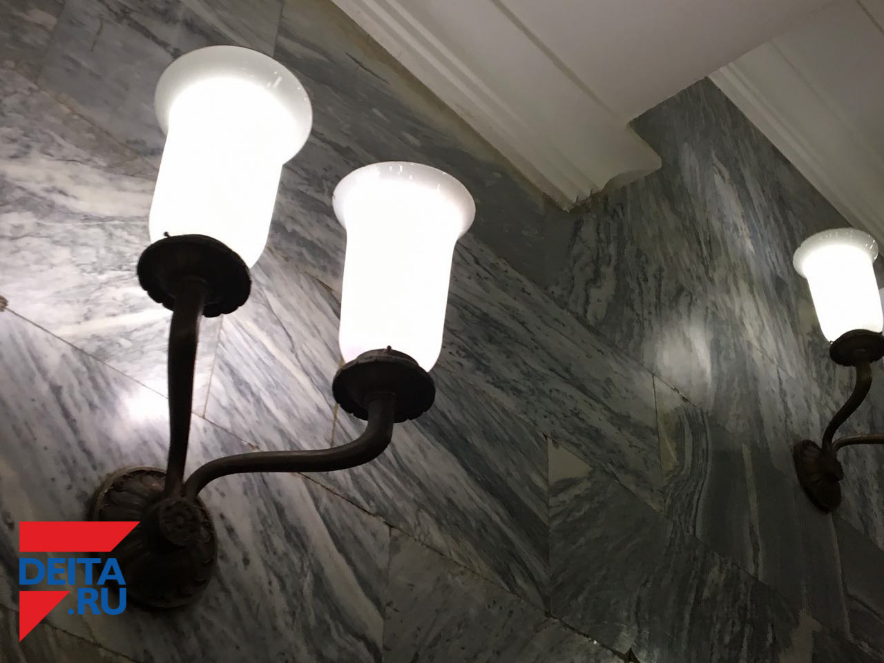 Городские службы отключат электричество во многих домах Владивостока