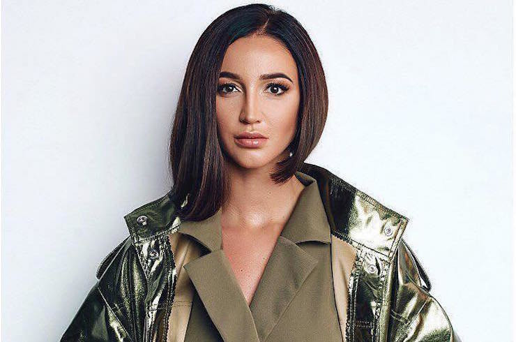 Ольгу Бузову призывают перестать петь