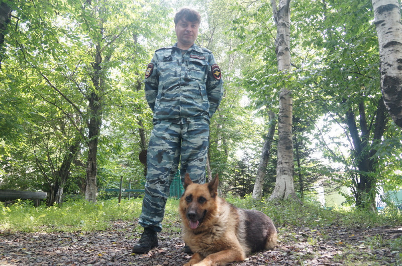 Овчарка с символической кличкой поймала владивостокского вора