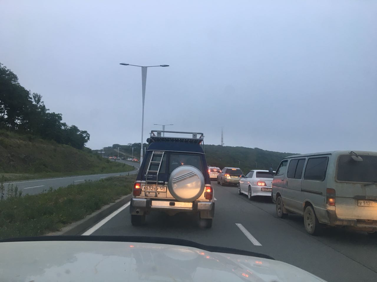 До утра доберемся: пробки не рассосались