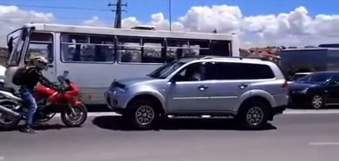 Видео наказания русского джипа набирает популярность в США