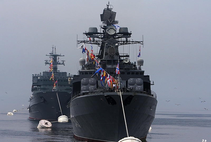 День ВМФ завершен: корабли возвращаются к причалам