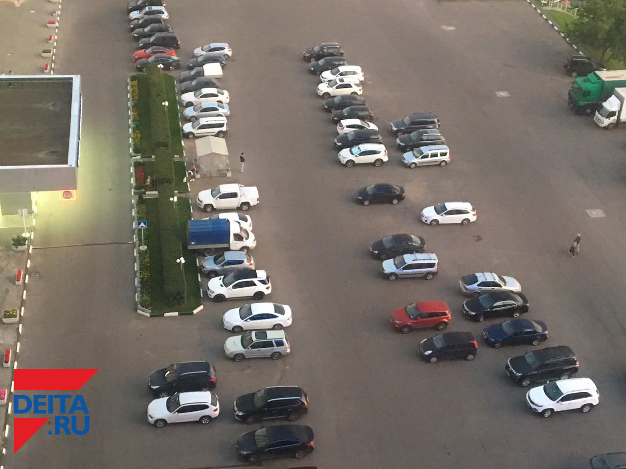 Мужчина не нашел автомобиль на платной парковке