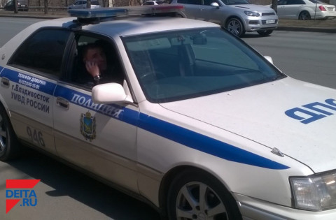 Фура ушла в кювет в "аномальной зоне" в Приморье