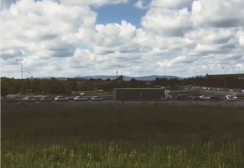 «На море не попасть»: многокилометровая пробка сковала Приморье