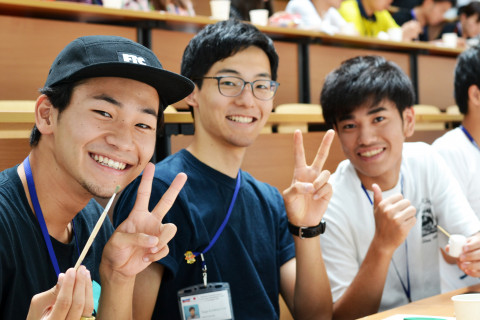 Матрешки по-японски: развлечение пришлось по вкусу гостям города