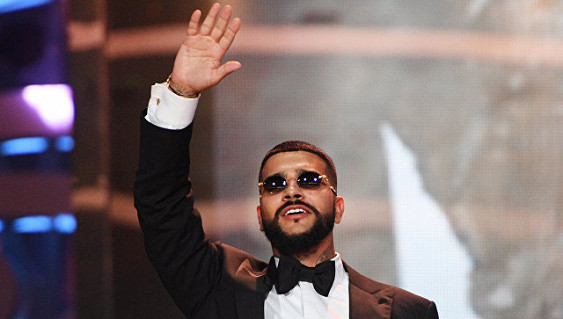 В российском лагере запретили Монеточку, Тимати и рэп