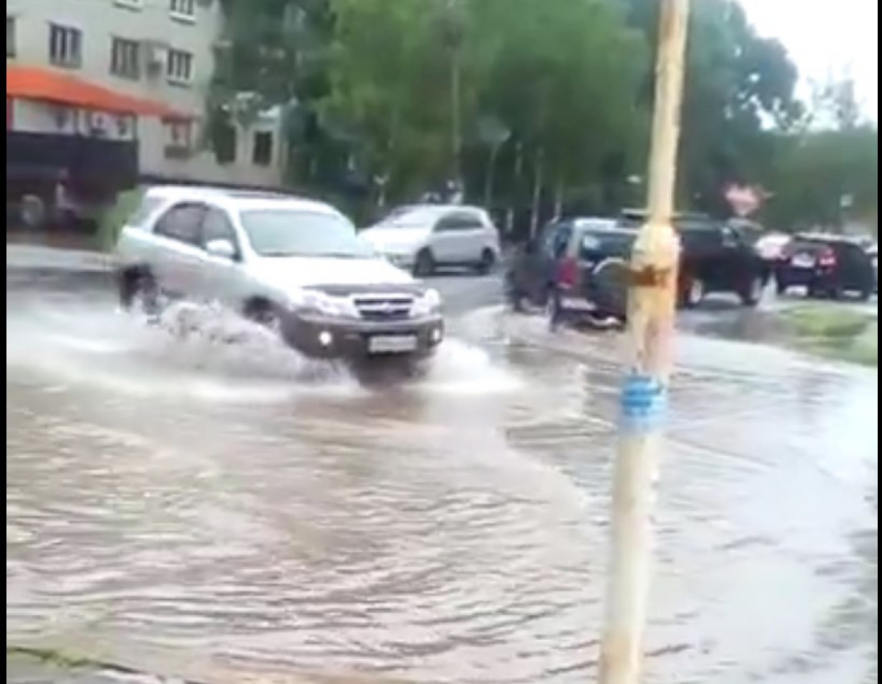 Тонущий Уссурийск попал на видео