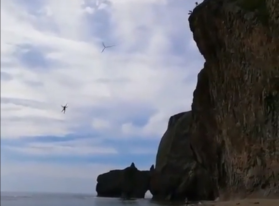 «Важнее жизнь»: видео экстремального прыжка обсуждают в Сети
