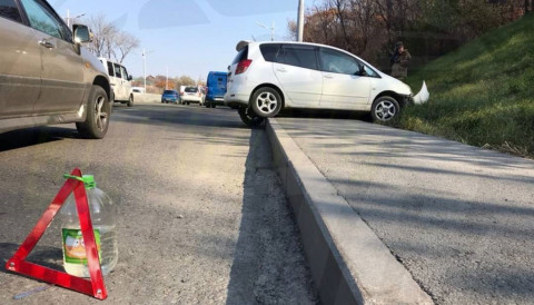 Скользящие: в Приморья машины бьются из-за дождя