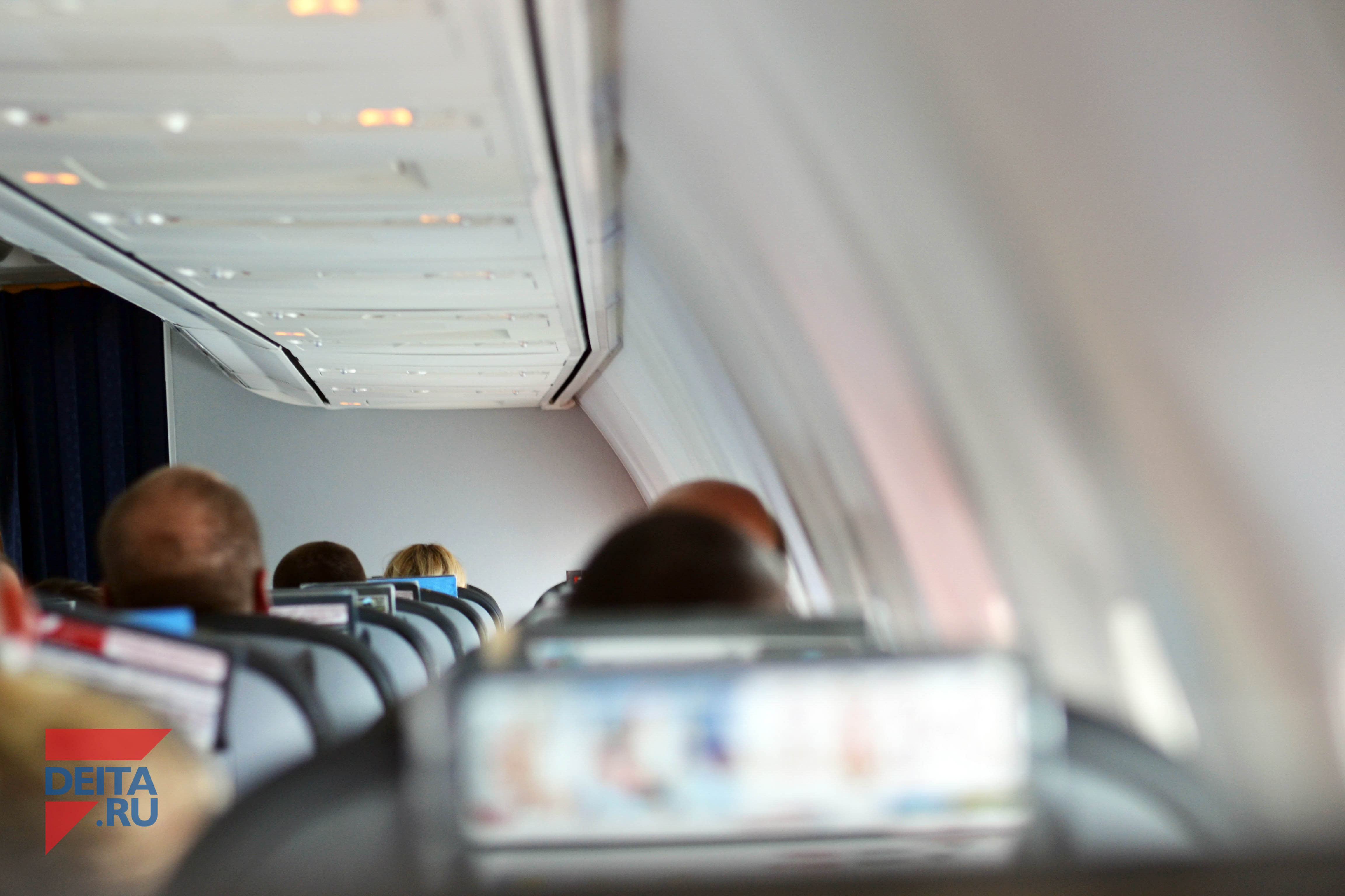 О тяжелой посадке самолета рассказала жительница Владивостока