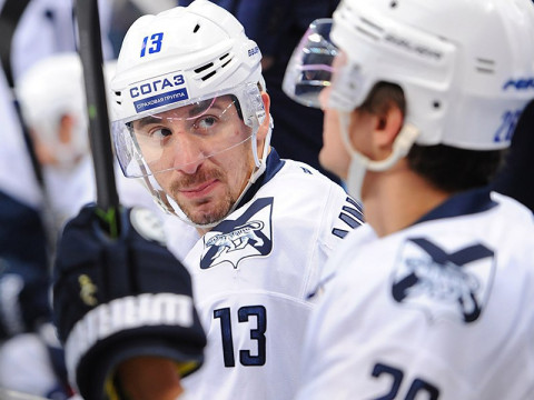 В поддержку заболевшего экс-игрока "Адмирала" пройдет специальный матч