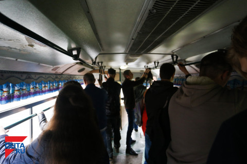 Будьте бдительны: опасный мужчина катается в автобусах
