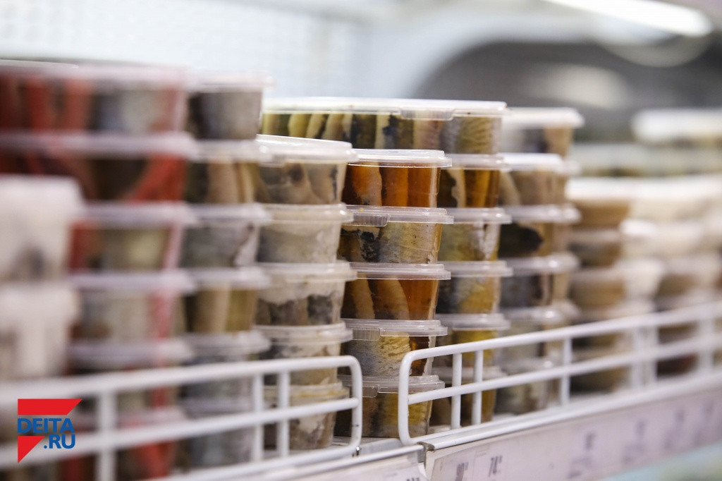 Плесень, кишечная палочка: специалисты проверили продукты в Приморье