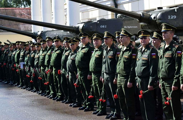 Погибший в Сирии герой увековечен в бронзе