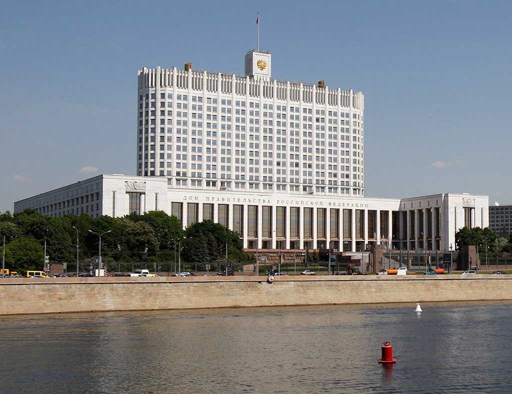 Россиян превратят в богатых долгожителей