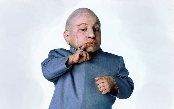 Озвучена причина смерти легендарного карлика