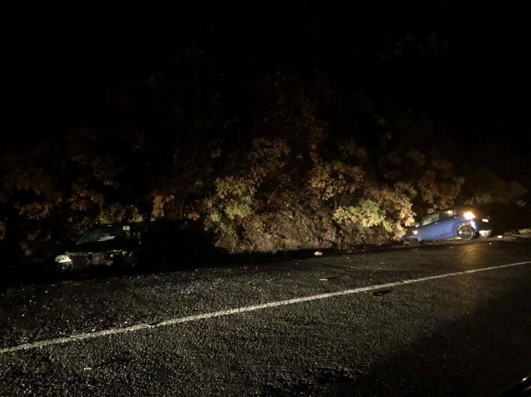 Авария лоб в лоб произошла на Шаморе