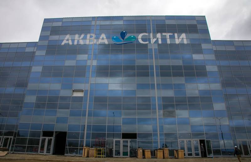 Завершается строительство сахалинского водного оздоровительного центра