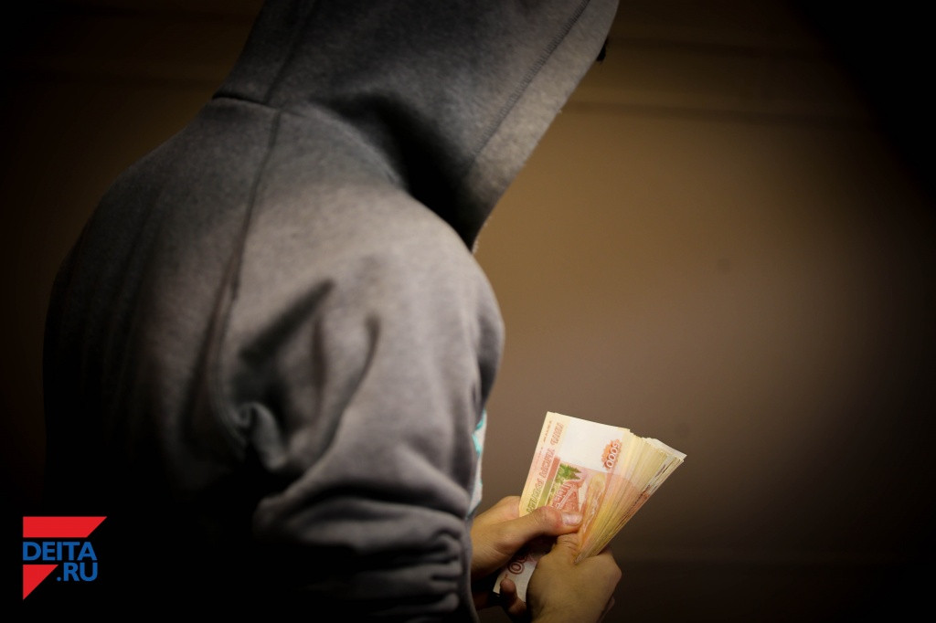 Приморские мошенницы обчистили бюджет на десятки миллионов