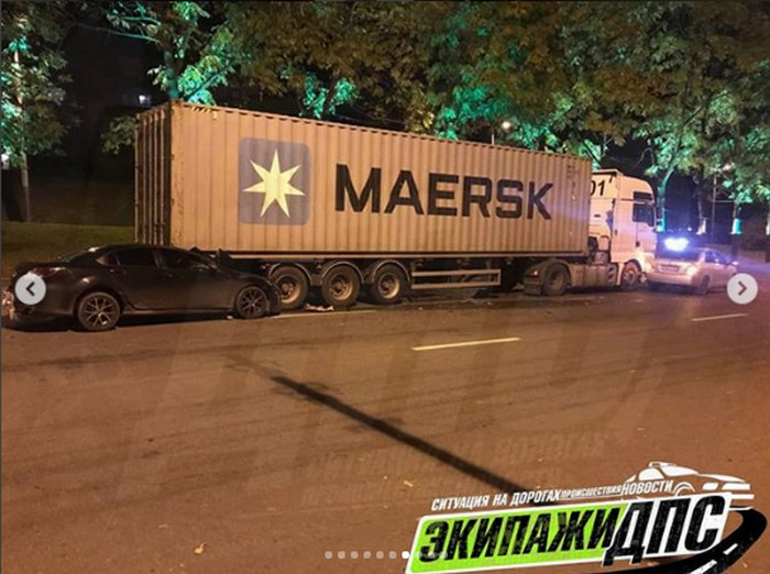 Есть пострадавшие: большегруз «наказал» водителей за опрометчивость
