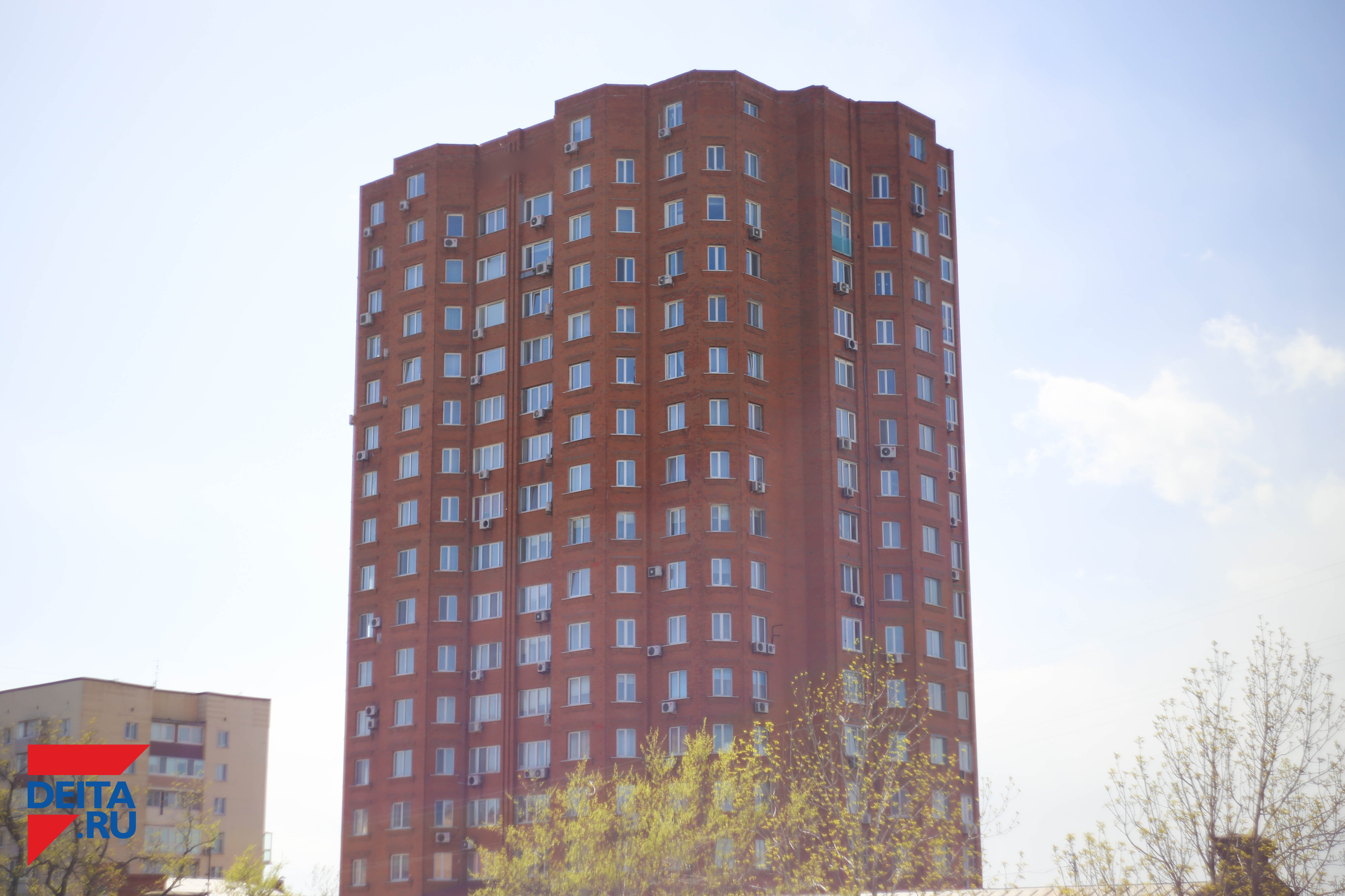 Известный бизнесмен упал с высотки в Москве