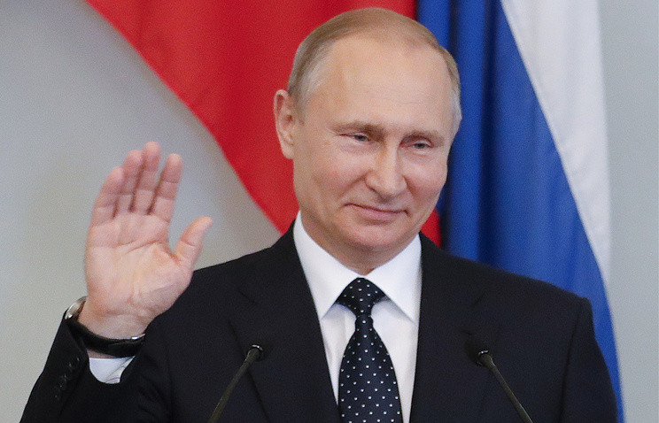 За заслуги перед Отечеством Путин наградил избитых чиновников