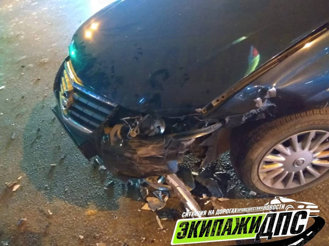 Пьяный рулевой пролетел на красный и устроил ДТП