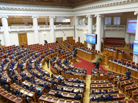 Помощник покойного депутата умер в Госдуме