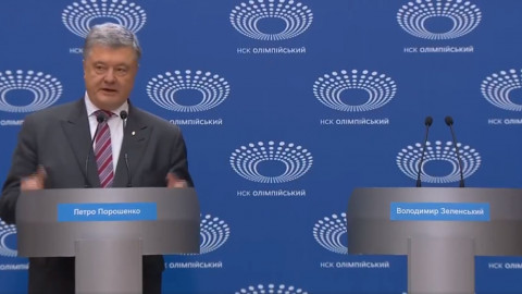 Порошенко "дебатирует" в одиночестве