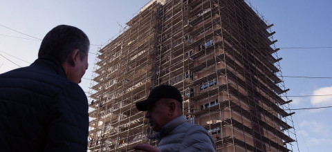 «Не пишите Путину»: власти обещают достроить долгострой
