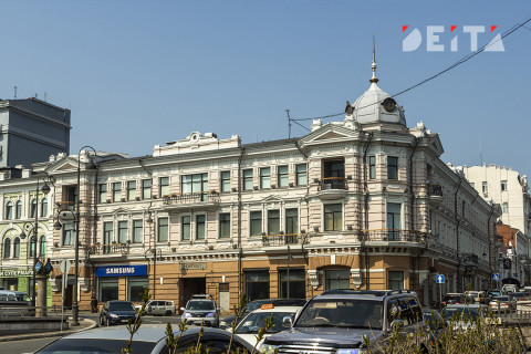 Гости и жители столицы ДФО в восторге от необычной экскурсии