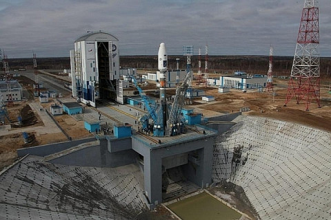 Пожар бушует возле космодрома Восточный