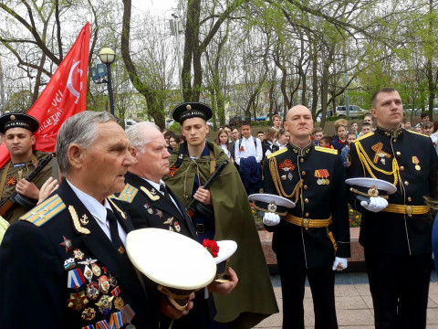 В Приморье почтили память героев накануне Дня Победы